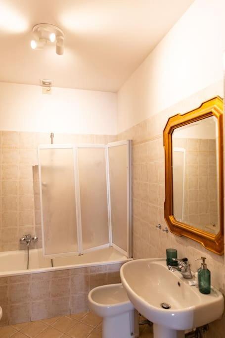 Cozy Apartment With A Strategic Position Floransa Dış mekan fotoğraf