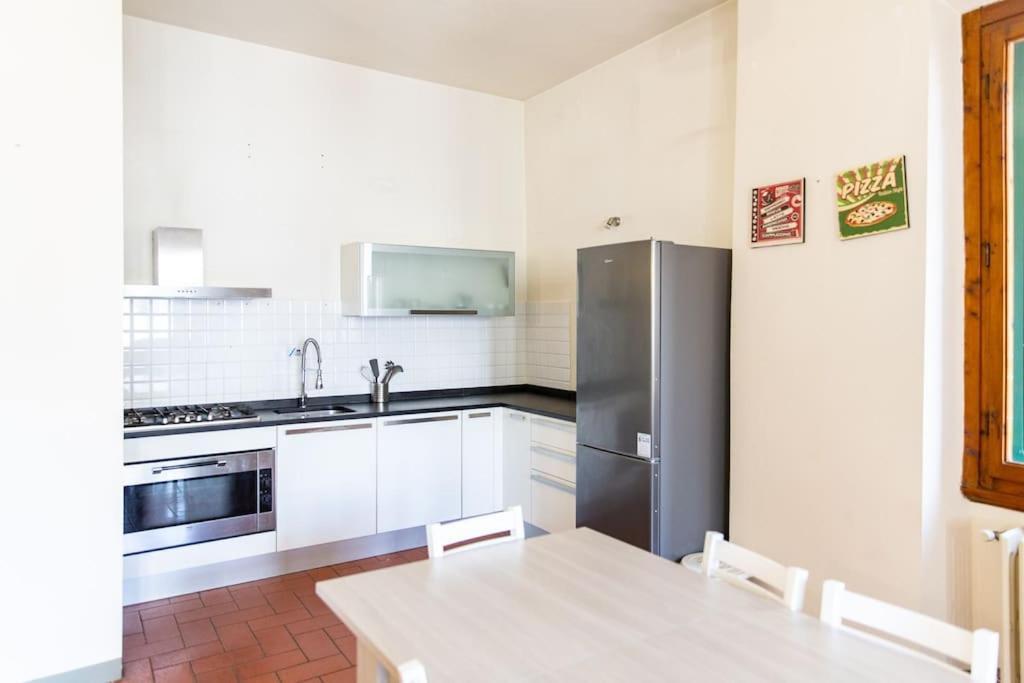 Cozy Apartment With A Strategic Position Floransa Dış mekan fotoğraf
