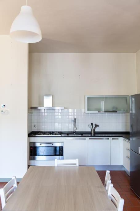 Cozy Apartment With A Strategic Position Floransa Dış mekan fotoğraf